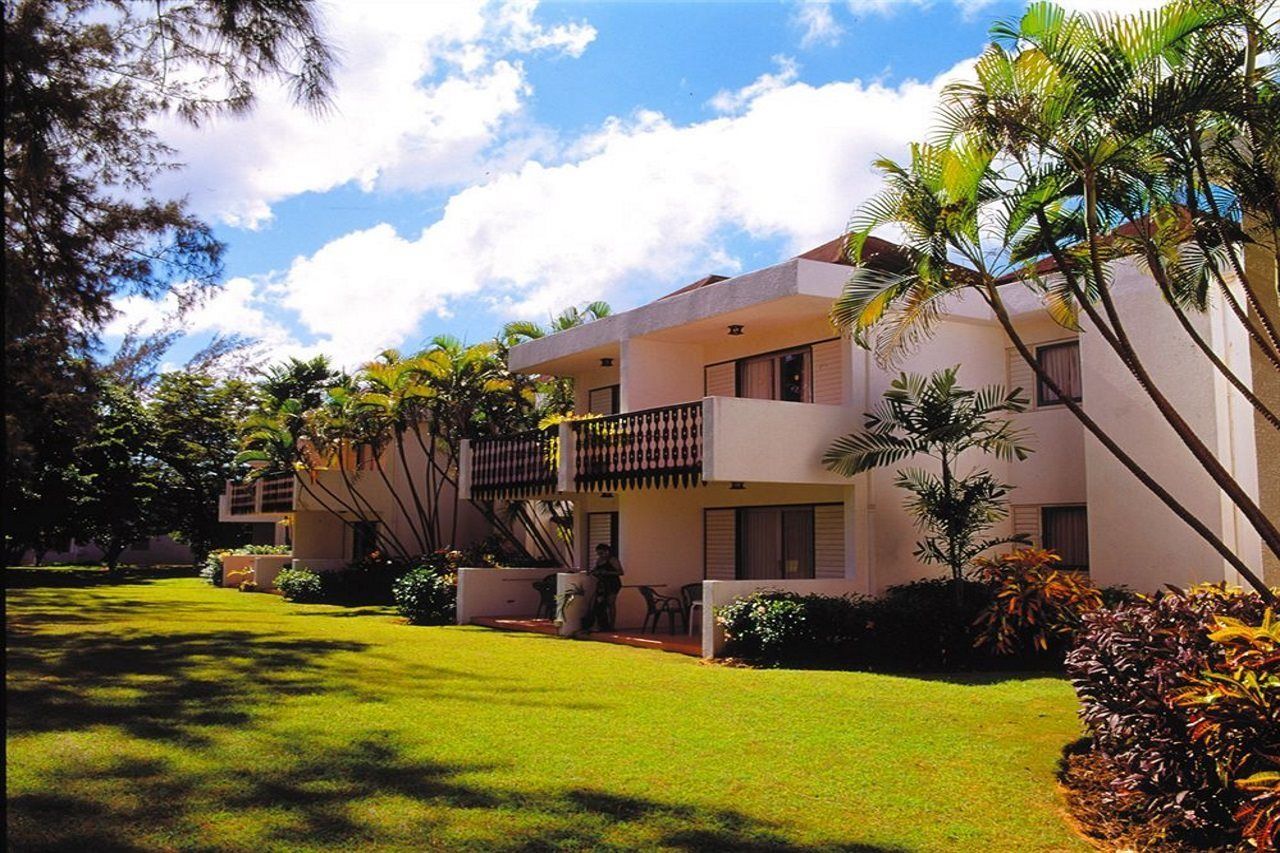 Plum Tree Club Apartment Christ Church Exterior photo