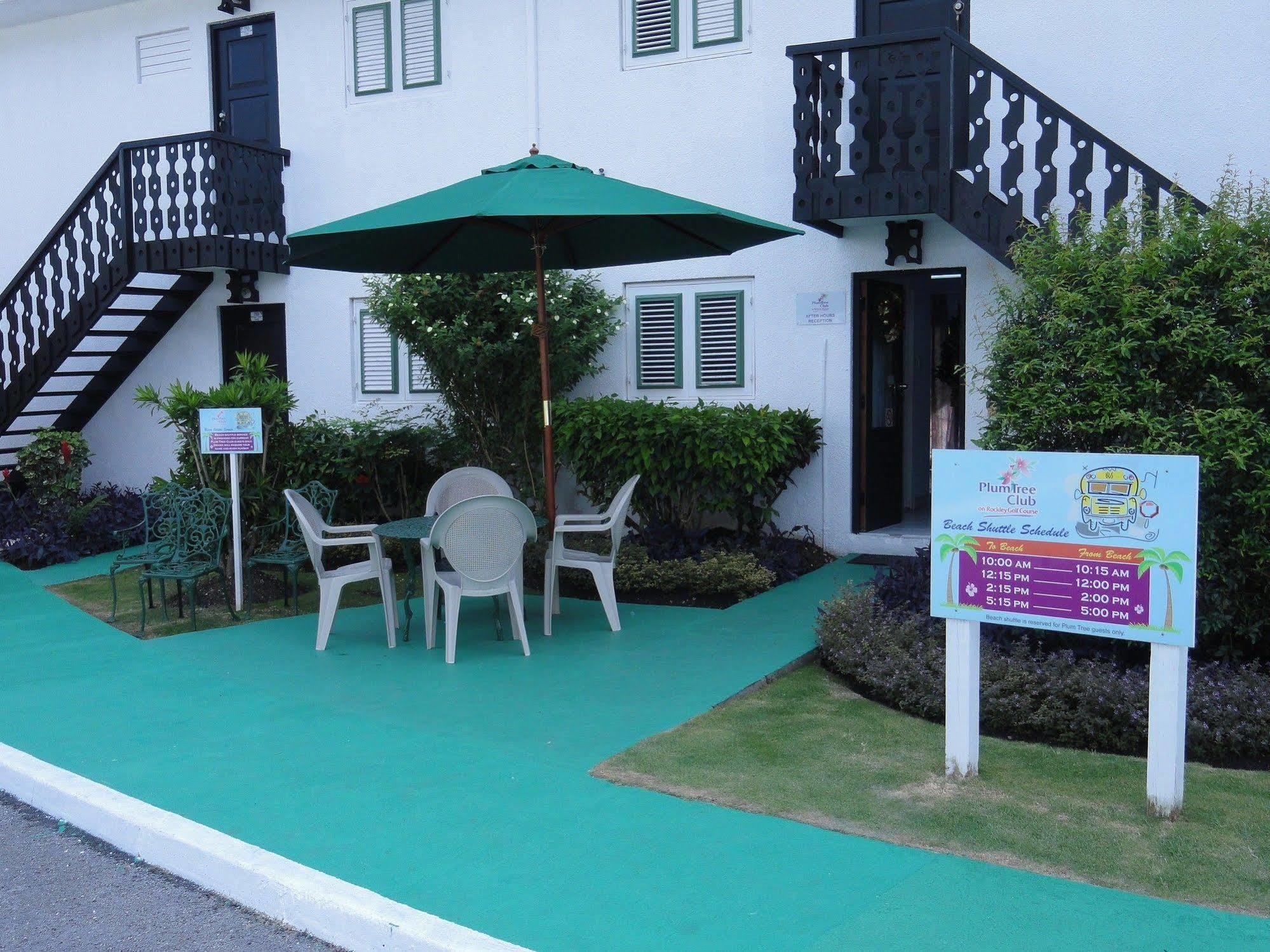 Plum Tree Club Apartment Christ Church Exterior photo